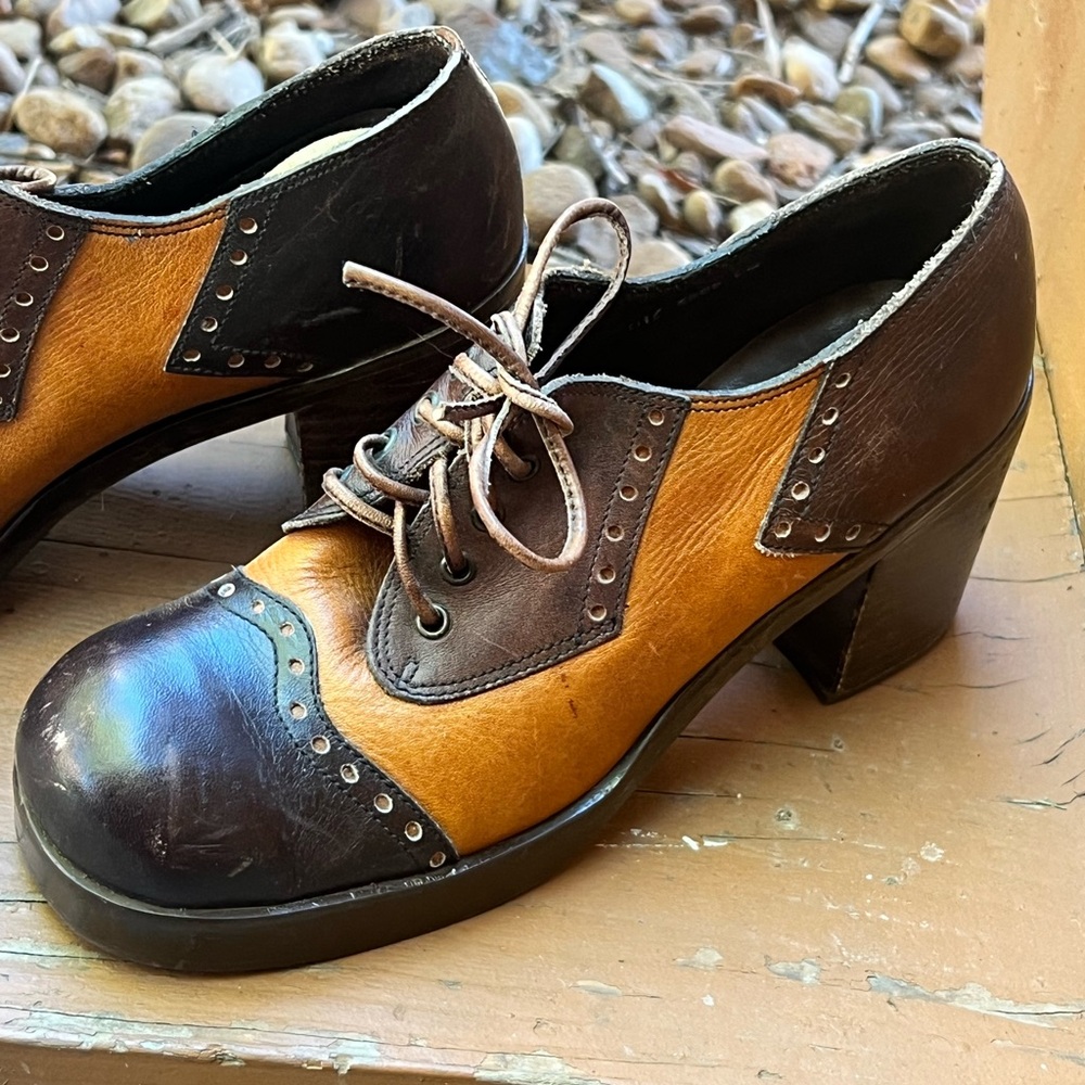 Vintage 70s Oxford platform shoes